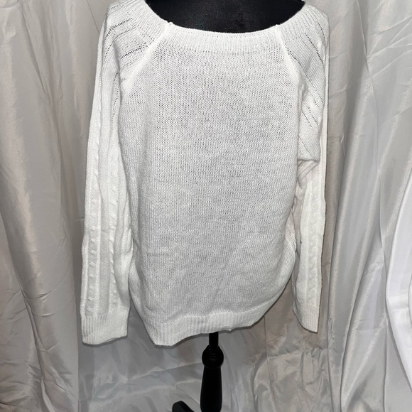 White Cable Knit Sweater with Button Accents - Picture 6 of 9